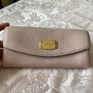 Michael Kors blush pink wallet